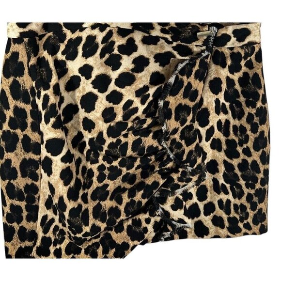 Zara Basic Collection Leopard Print Mini Skirt, Bold Statement Piece, Size M - Picture 7 of 10